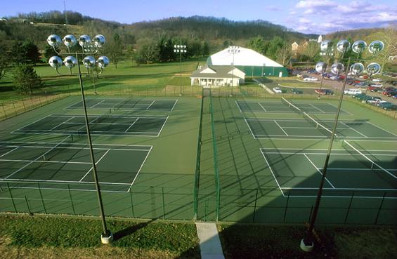 newbb电子平台网球场的照片
